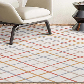 Ellis Diamond Trellis Indoor Area Rugs Or Runner Rug - Bone