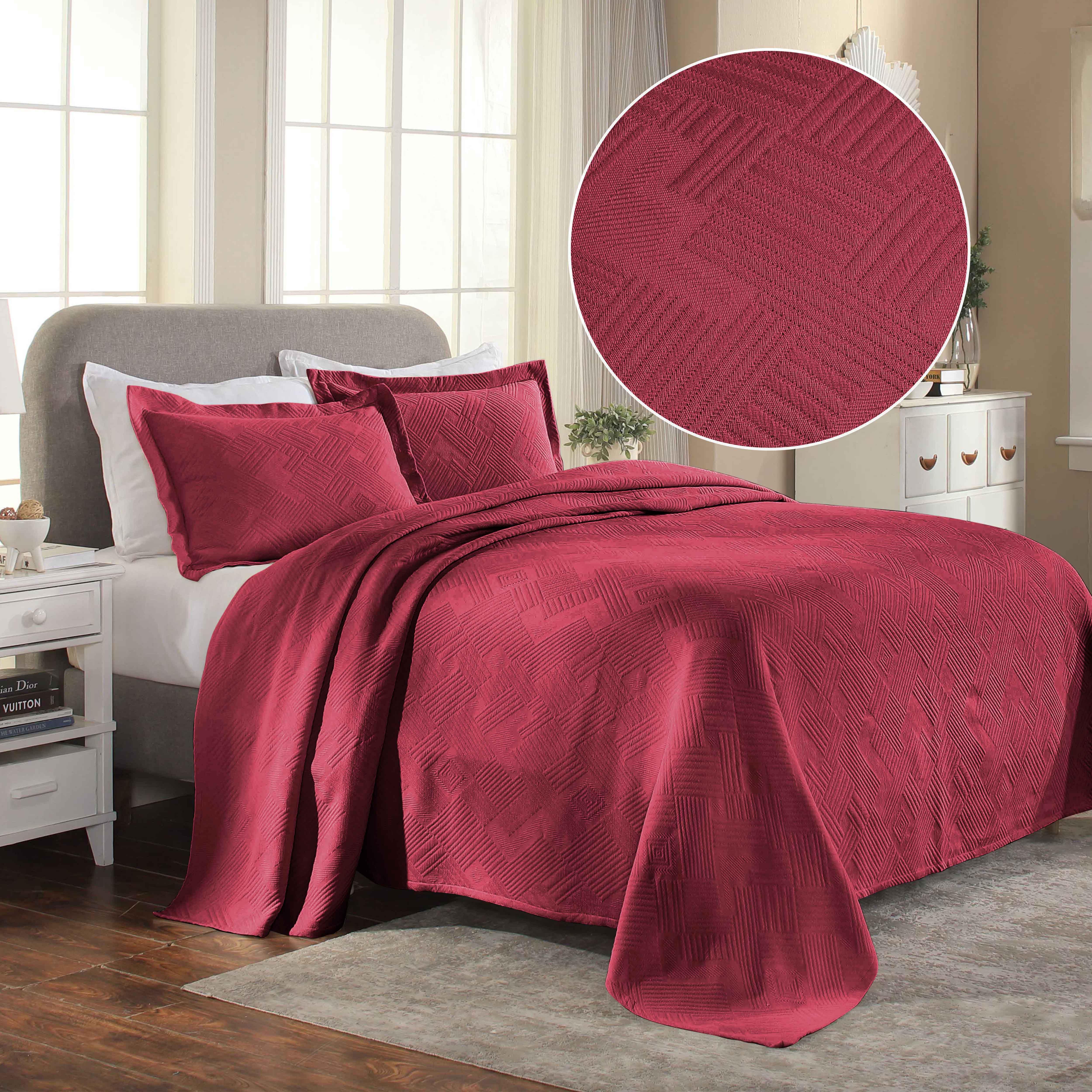 Cotton Jacquard Matelassé Scalloped Geometric Fret Bedspread Set - Bedspread by Superior