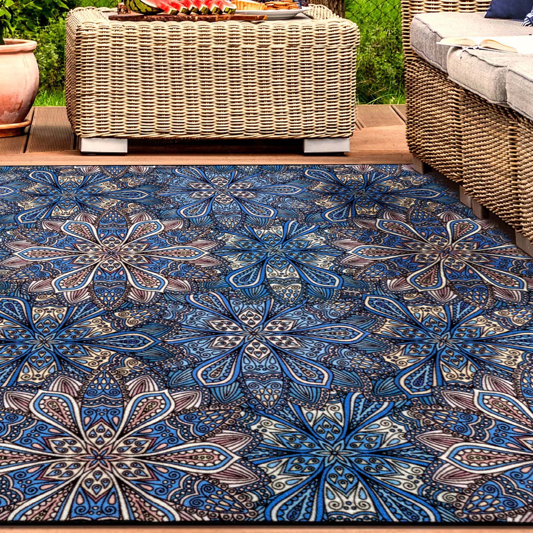 Cassidy Floral Bohemian Non-Slip Indoor Outdoor Area Rug - Blue