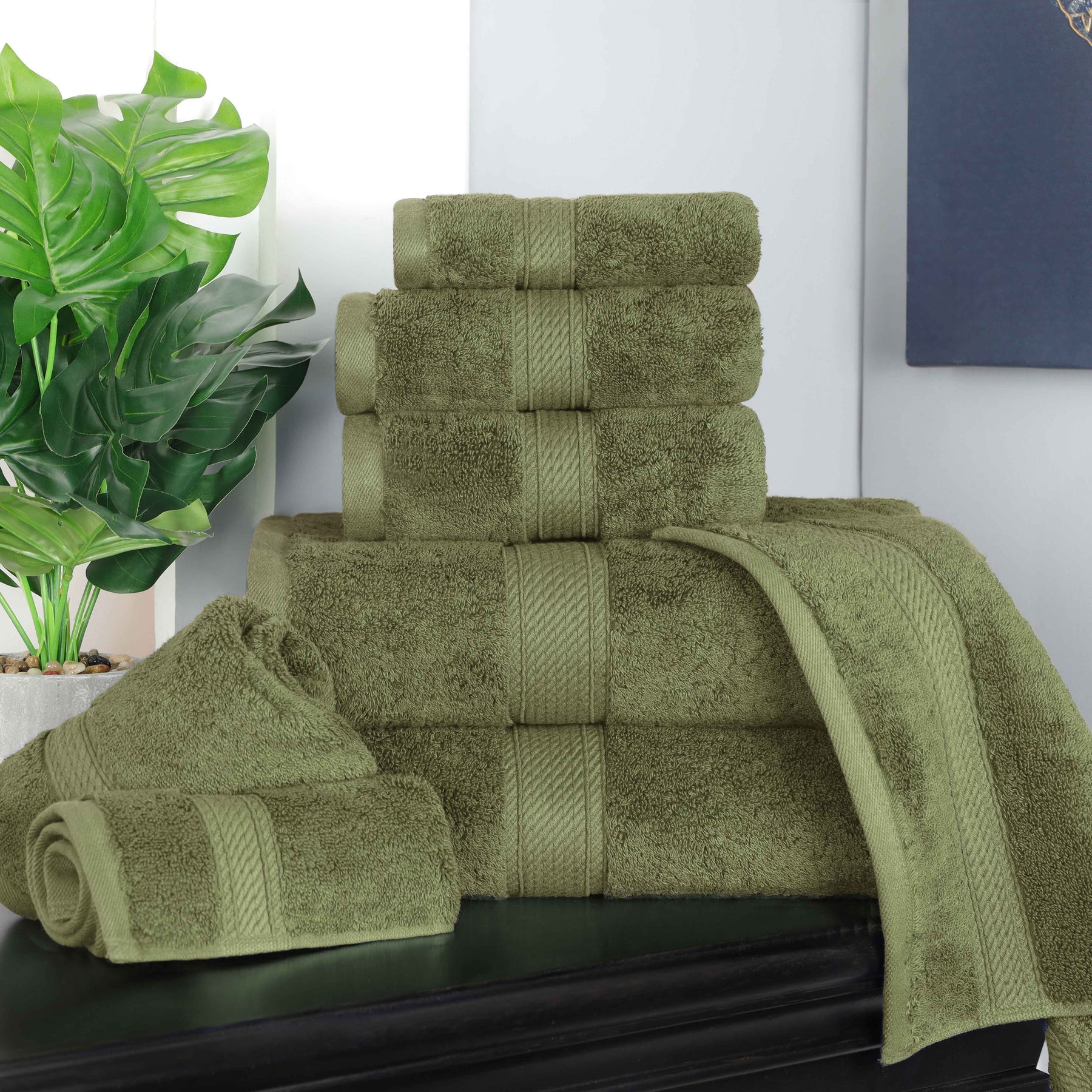 Egyptian Cotton Pile 8 Piece Ultra Plush Solid Towel Set - ForestGreen