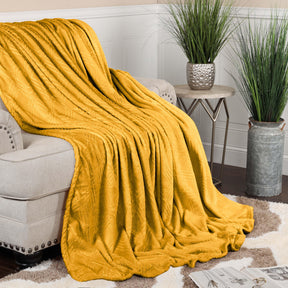 Alaska Diamond Fleece Plush Ultra-Soft Fluffy Blanket - Gold