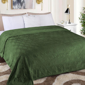 Alaska Diamond Fleece Plush Ultra-Soft Fluffy Blanket - Green