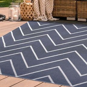 Contemporary Chevron Zig-Zag Indoor Outdoor Area Rug - Gray