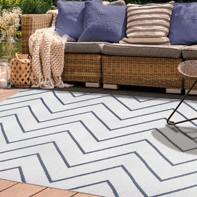 Contemporary Chevron Zig-Zag Indoor Outdoor Area Rug - Ivory