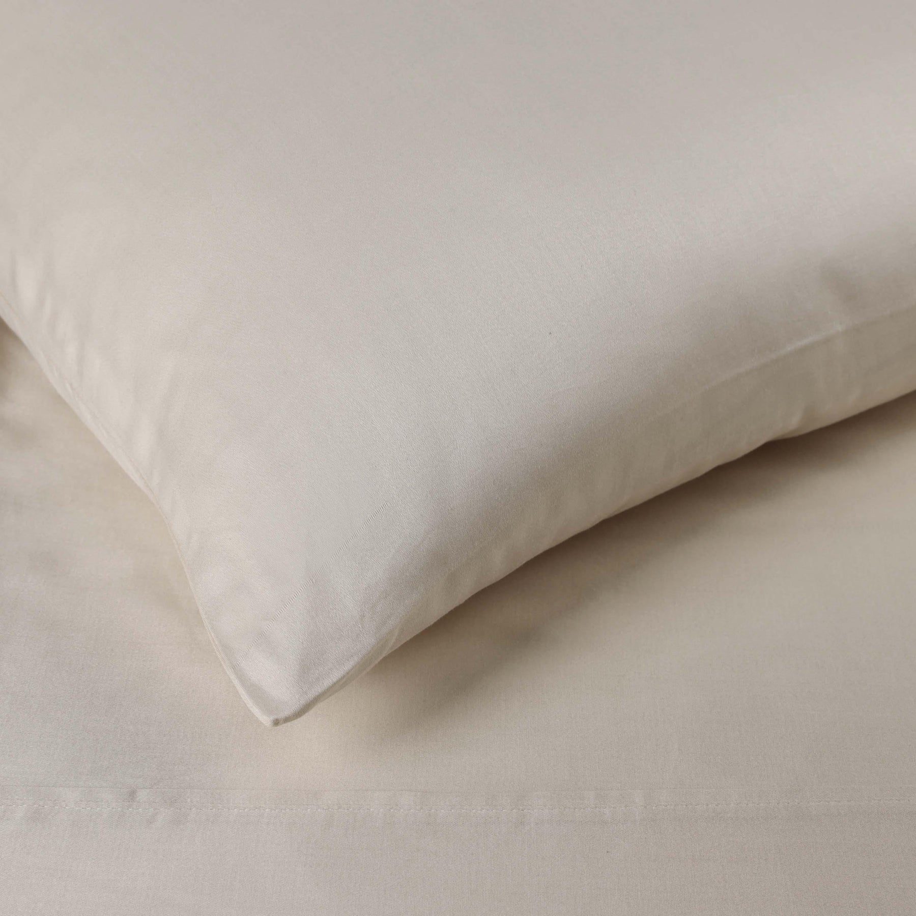 Egyptian Cotton 300 Thread Count Solid Deep Pocket Sheet Set - Sheet Set by Superior - Superior 