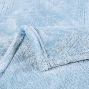 Alaska Diamond Fleece Plush Ultra-Soft Fluffy Blanket - LightBlue