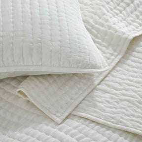 Bella 100% Silk All-Season Hand Quilted Handmade Quilt Set