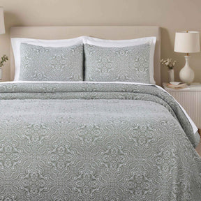 Enzy Medium Weight Floral Matelasse 3 Piece Bedspread Pillow Sham Set