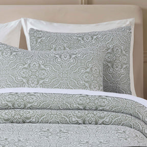 Enzy Medium Weight Floral Matelasse 3 Piece Bedspread Pillow Sham Set