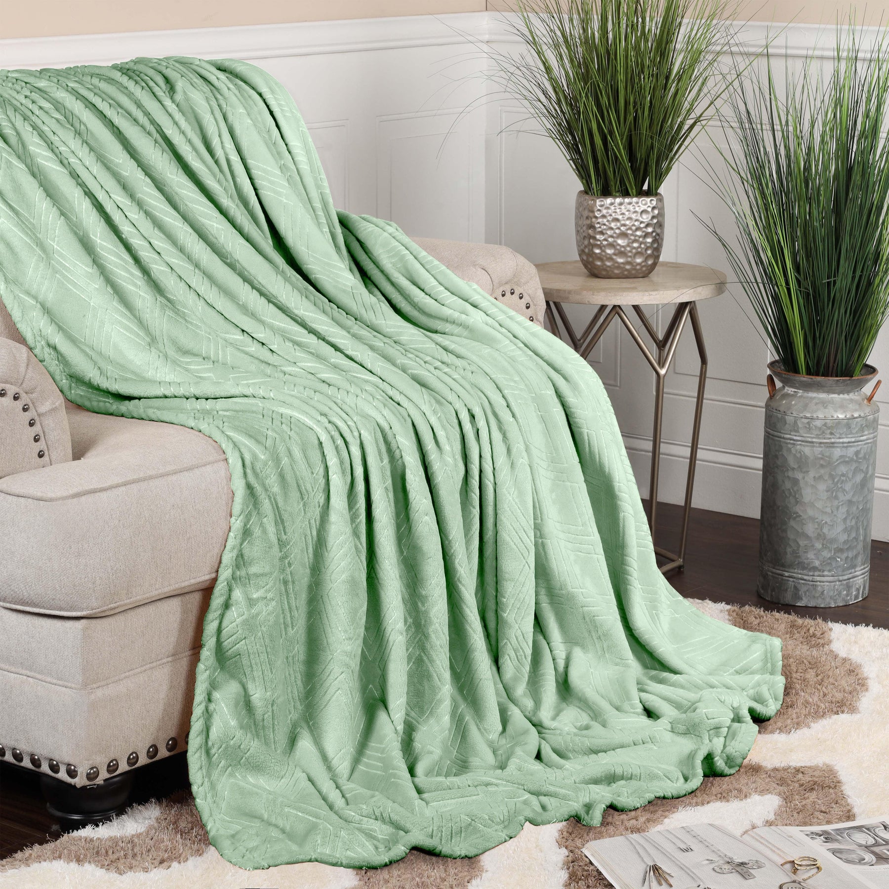 Alaska Diamond Fleece Plush Ultra-Soft Fluffy Blanket - SeaFoam