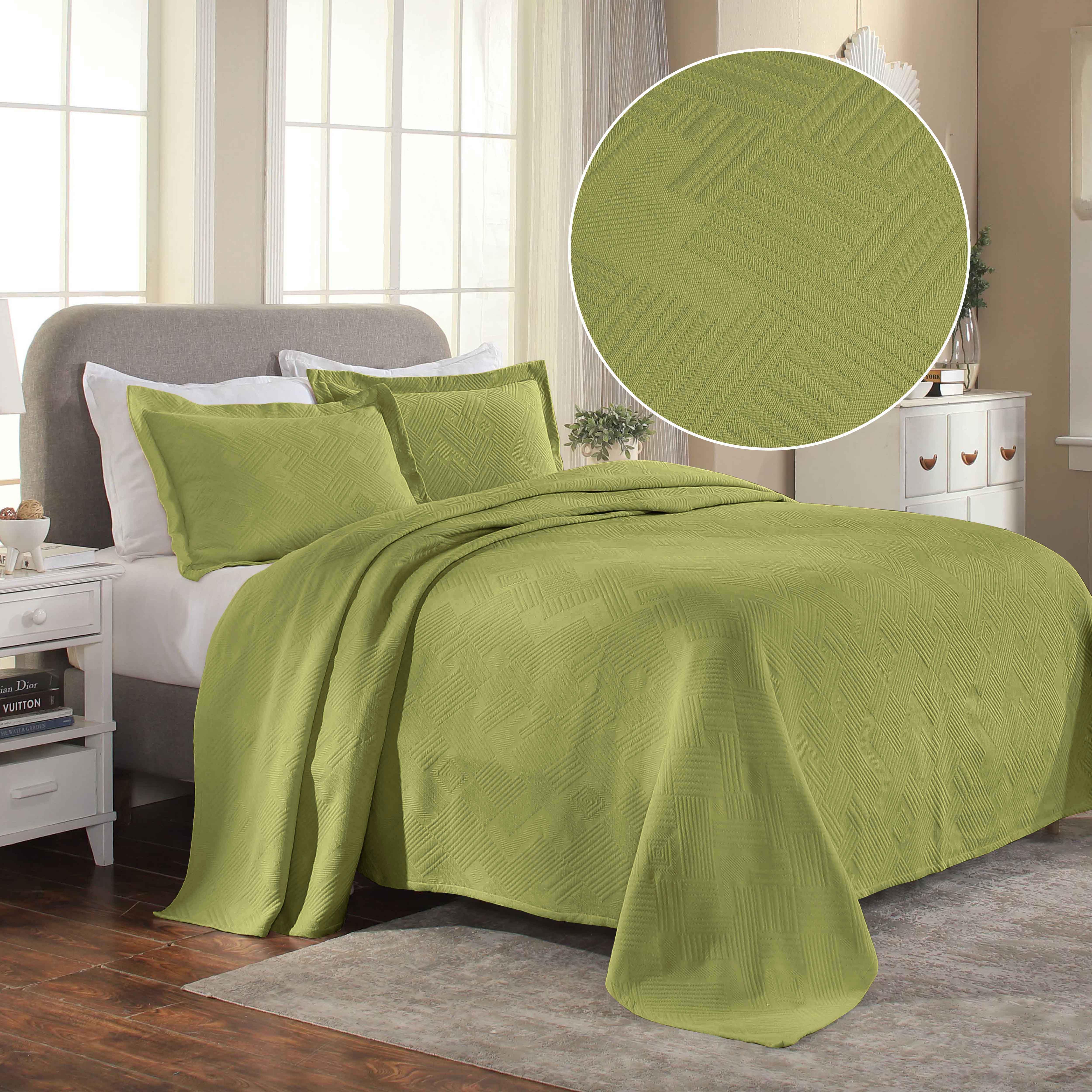 Cotton Jacquard Matelassé Scalloped Geometric Fret Bedspread Set - Bedspread by Superior