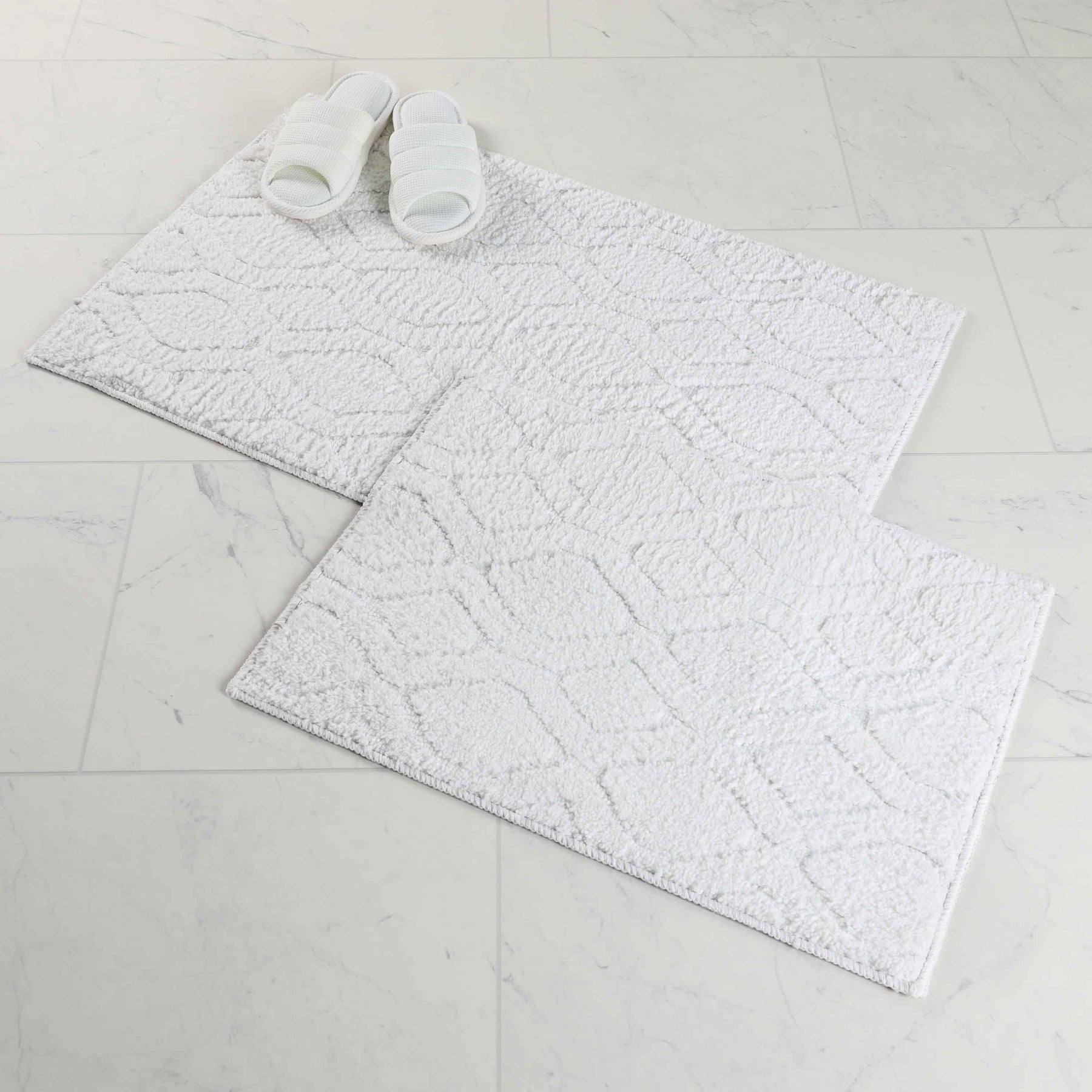 Brou Diamond Lattice Textured Machine Washable Bath Rugs, Set of 2