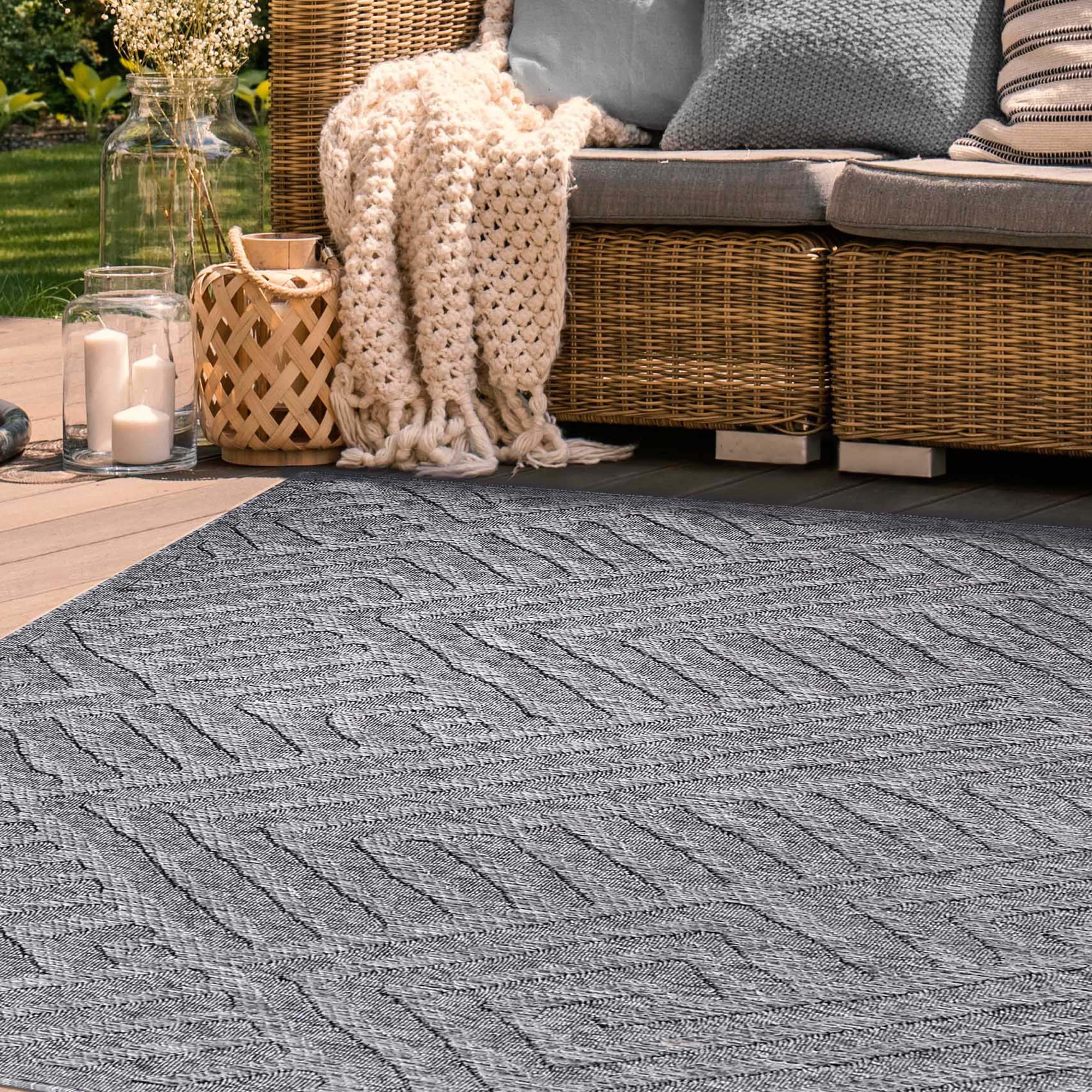 Wynn Modern Geometric Abstract Area Rug Indoor Outdoor Rugs - Rugs by Superior