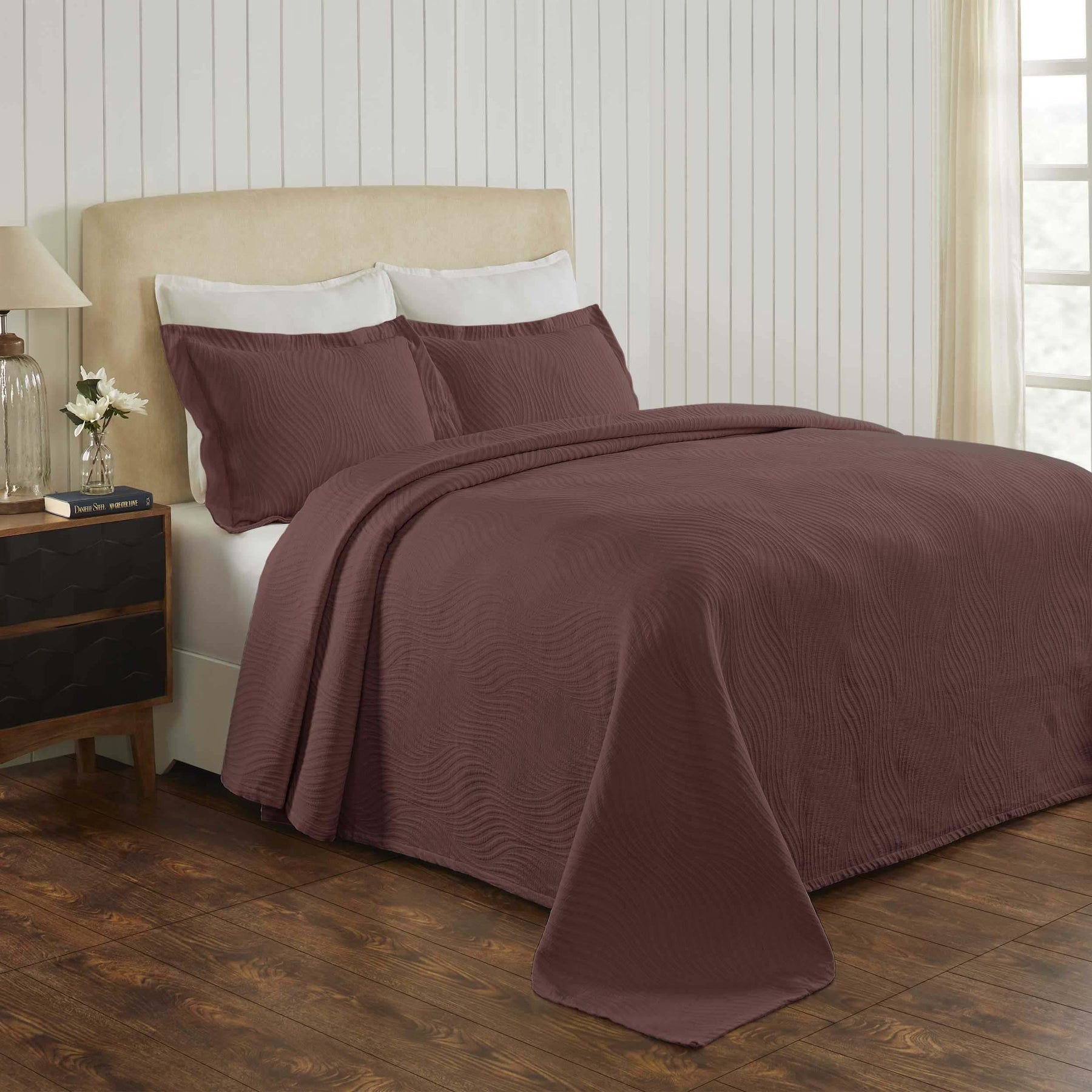 Cascade Cotton Jacquard Matelassé 3-Piece Bedspread Set - Bedspread by Superior