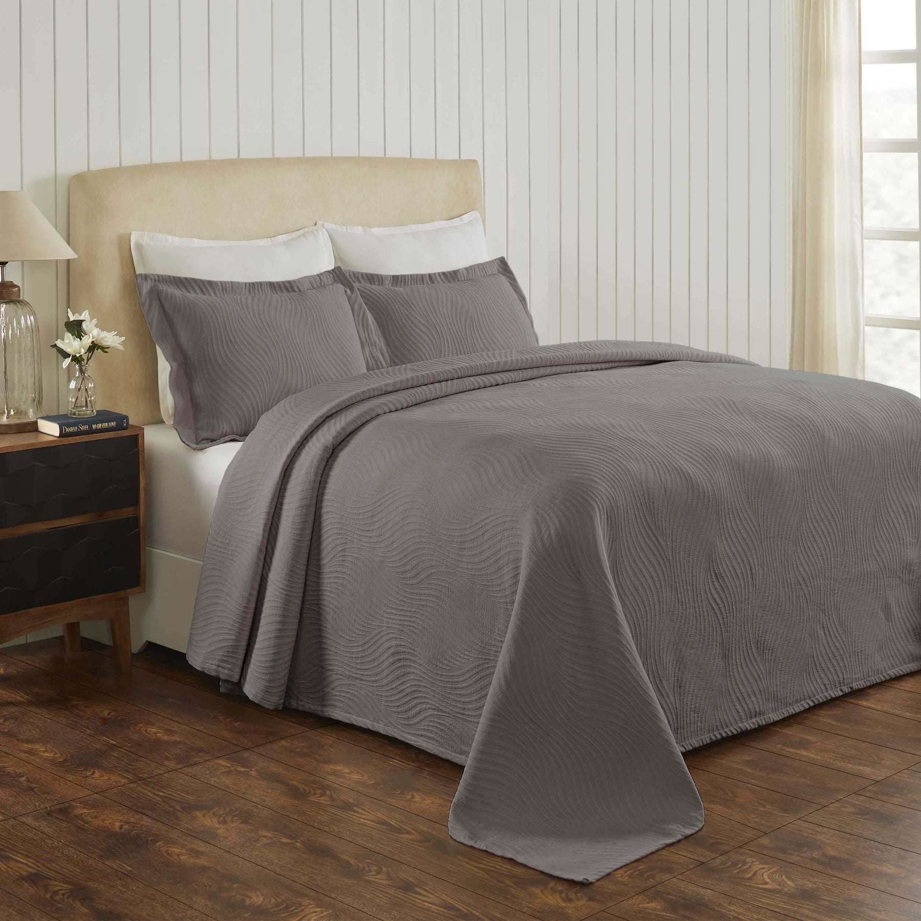 Cascade Cotton Jacquard Matelassé 3-Piece Bedspread Set - Bedspread by Superior