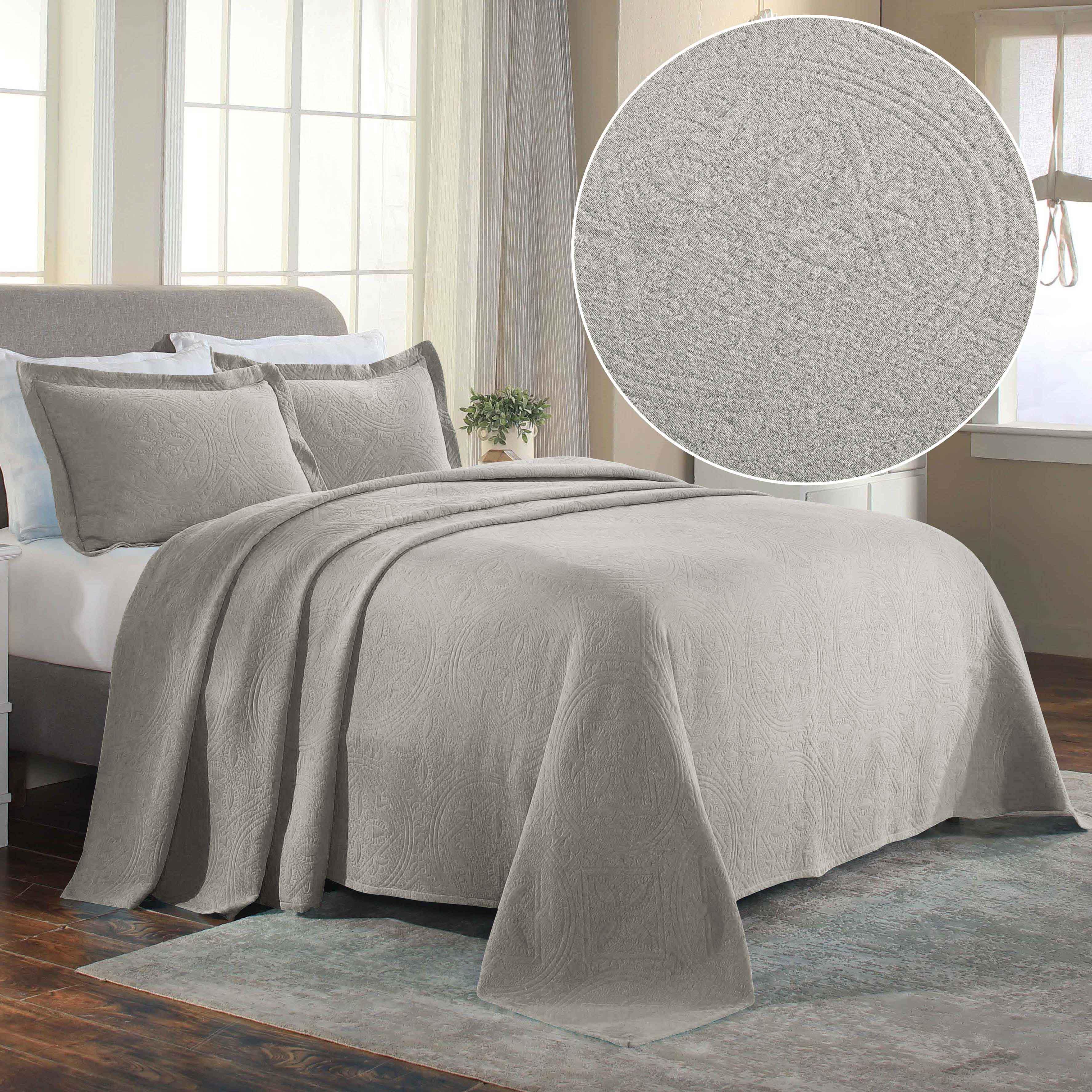 Celtic Circle Cotton Jacquard Matelasse Bedspread Set - Bedspread by Superior