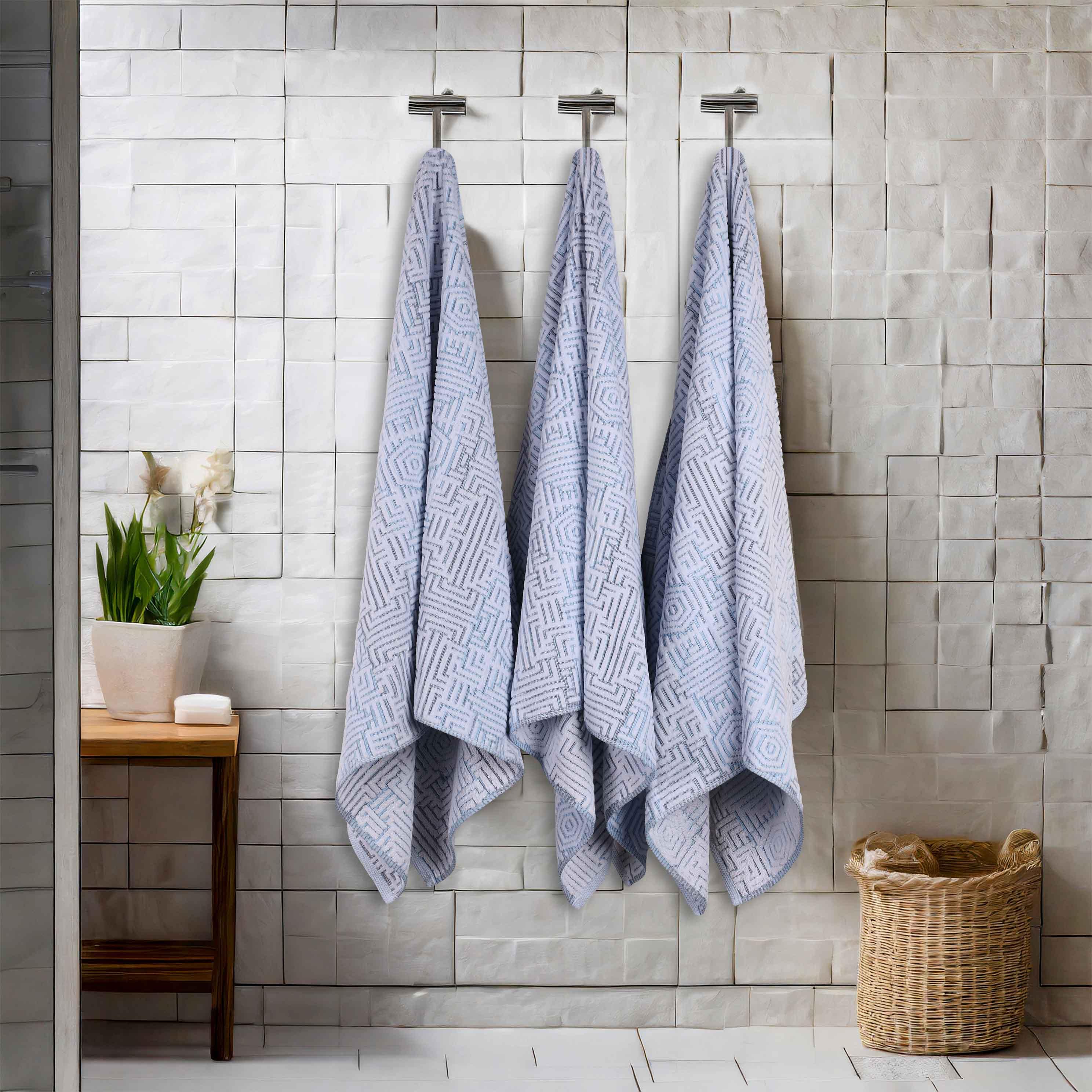 Cotton Modern Geometric Jacquard Plush Absorbent Bath Towel Set of 3 - Bath Towel by Superior