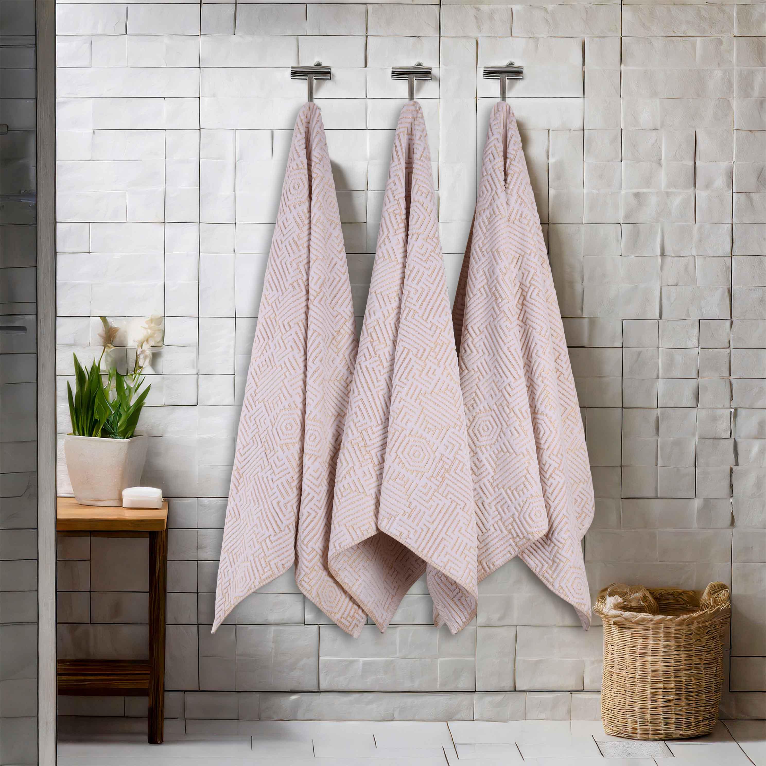 Cotton Modern Geometric Jacquard Plush Absorbent Bath Towel Set of 3 - Bath Towel by Superior