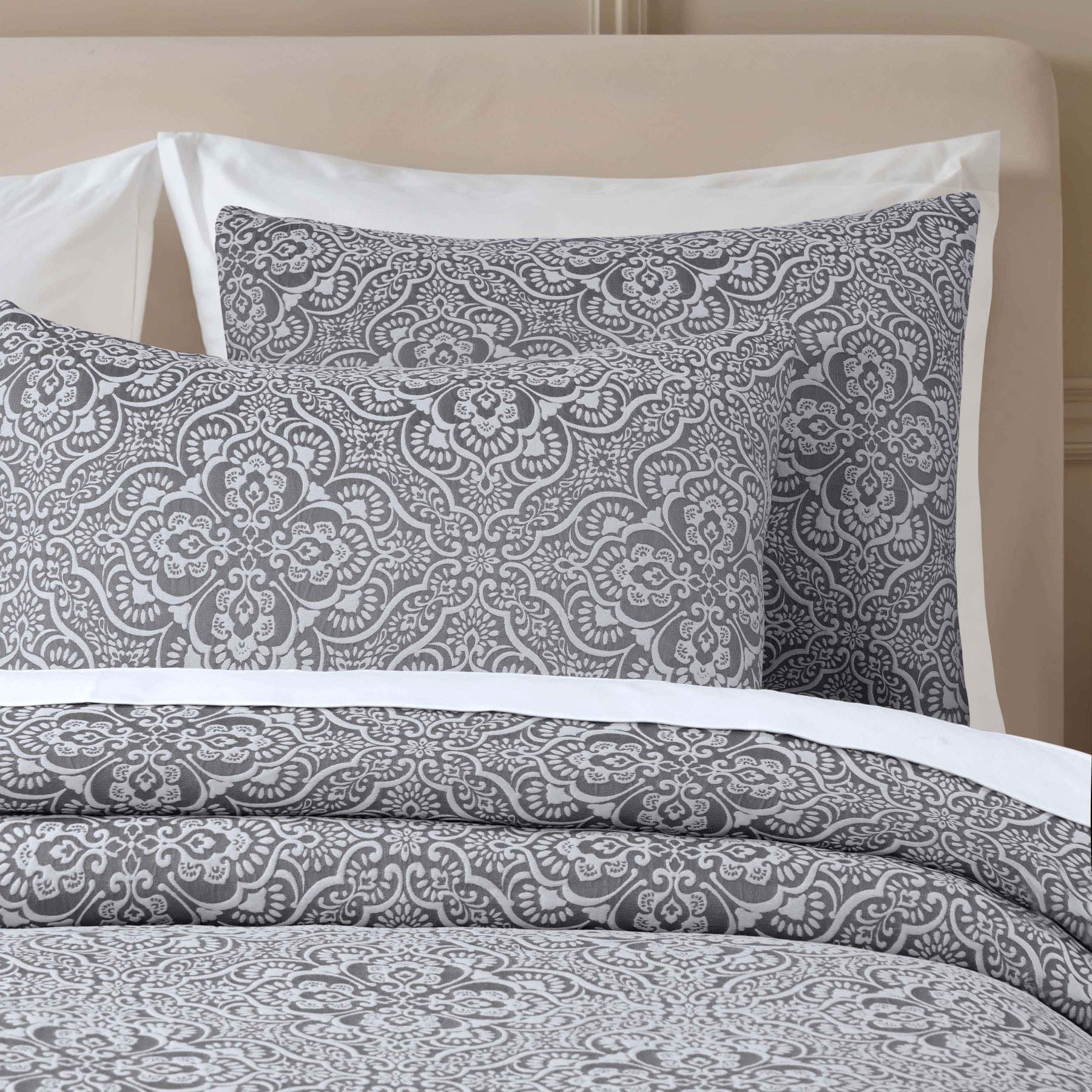 Enzy Medium Weight Floral Matelasse 3 Piece Bedspread Pillow Sham Set - Bedspread by Superior