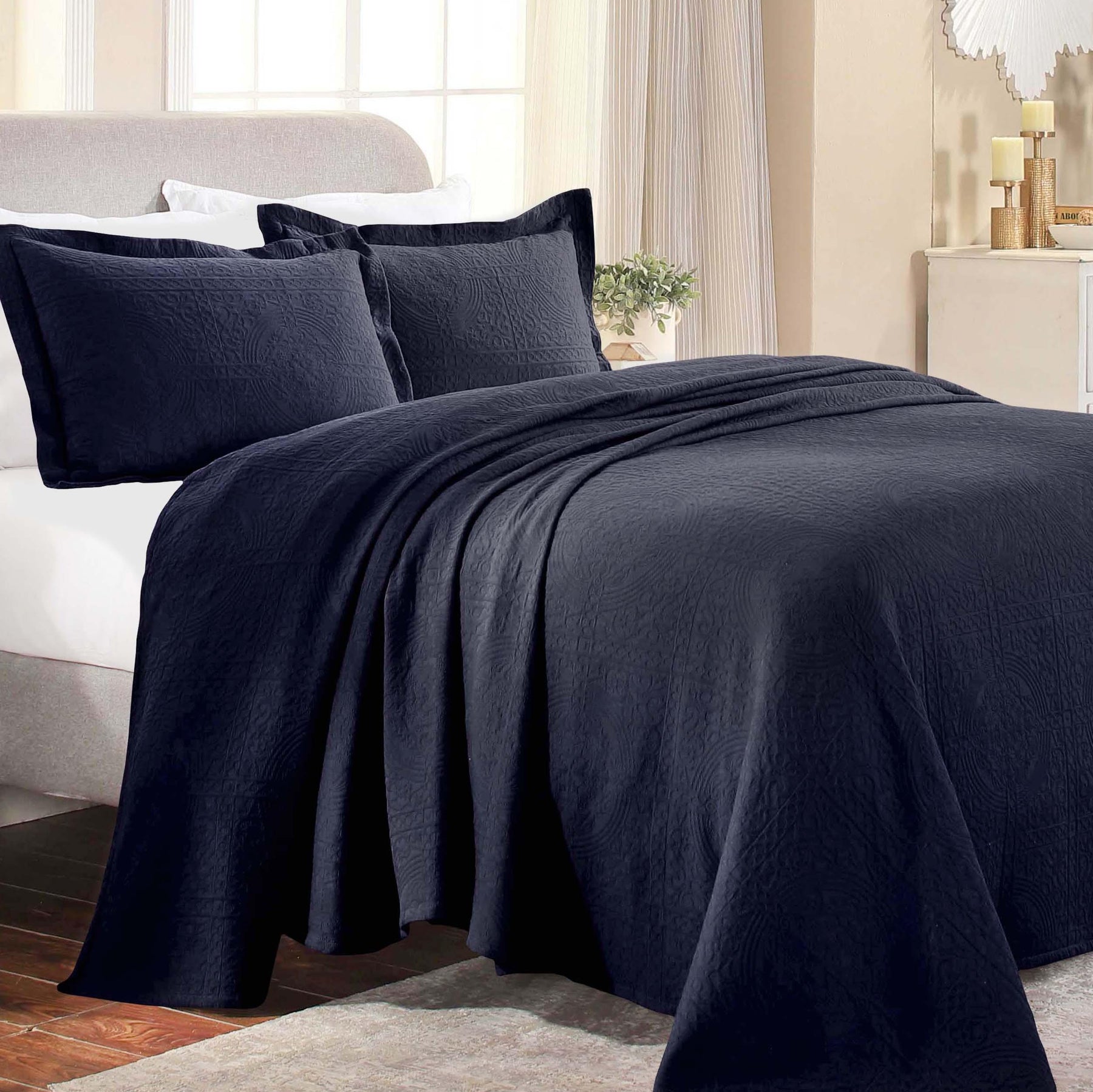 Fleur De Lis Jacquard Matelassé Cotton Medallion Bedspread Set - Bedspread by Superior