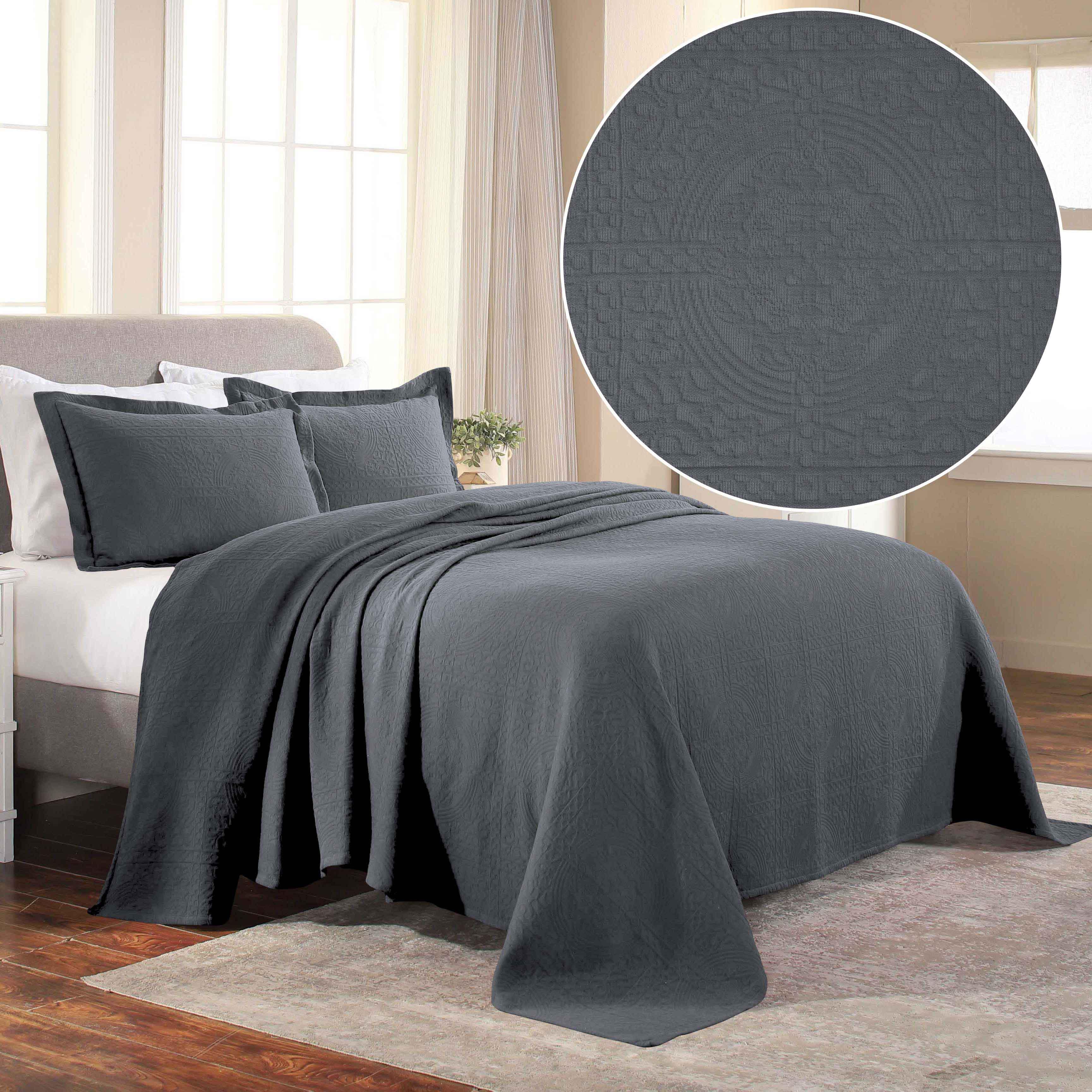 Fleur De Lis Jacquard Matelassé Cotton Medallion Bedspread Set - Bedspread by Superior