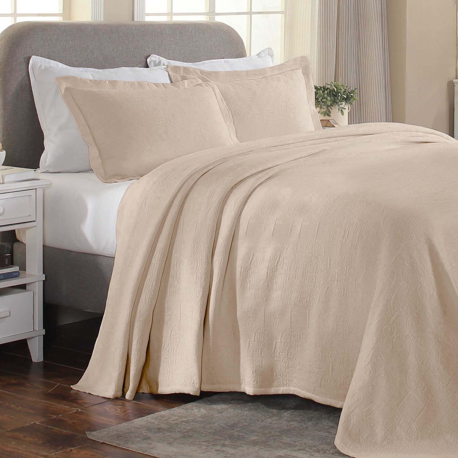 Florin Cotton Matelasse Weave Jacquard Scroll Medallion Bedspread Set - Bedspread by Superior