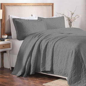 Serenity Cotton Matelasse Celtic Circle Airy Bedspread Set - Bedspread by Superior