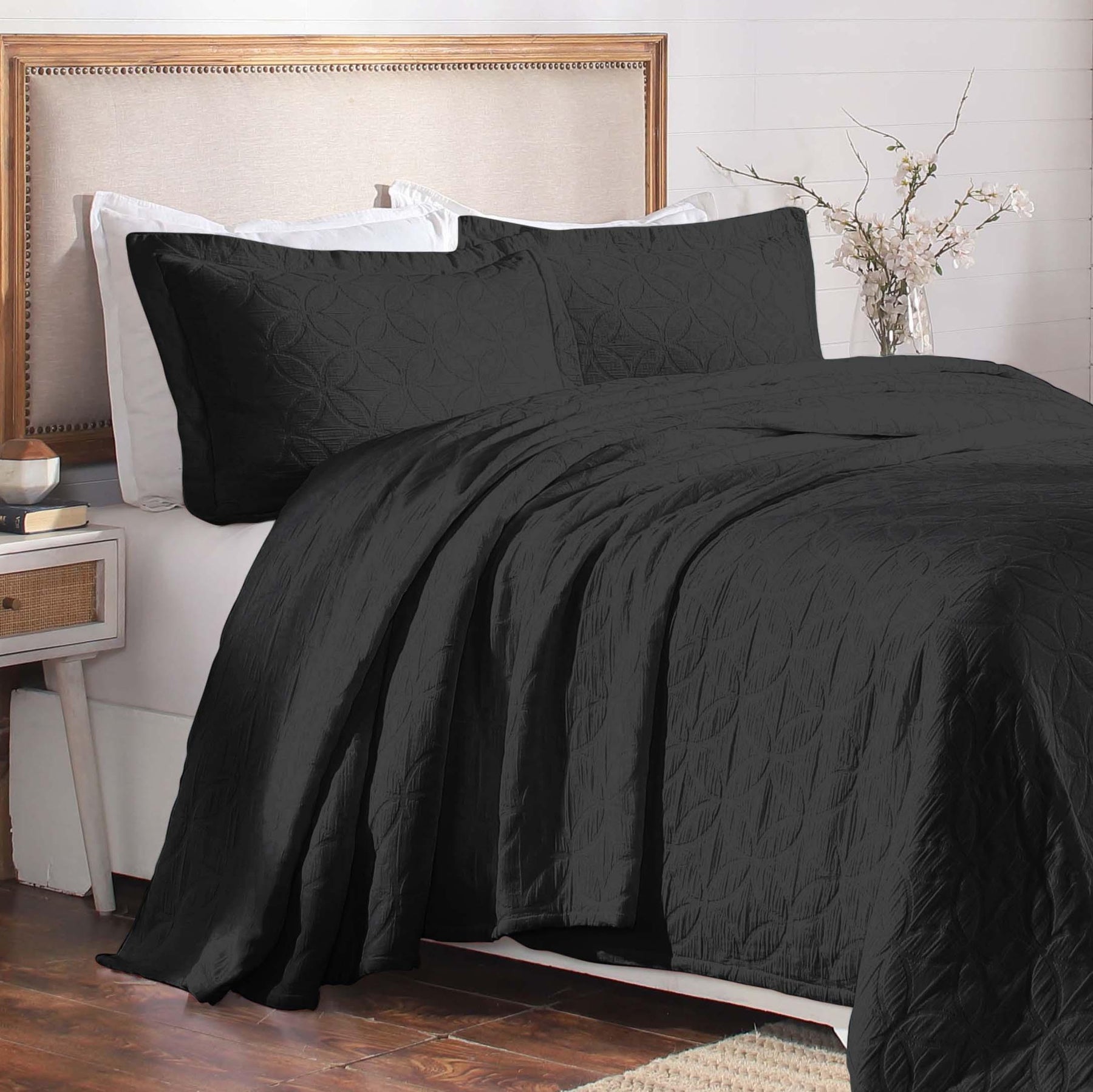 Serenity Cotton Matelasse Celtic Circle Airy Bedspread Set - Bedspread by Superior