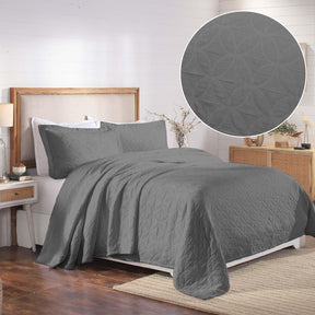 Serenity Cotton Matelasse Celtic Circle Airy Bedspread Set - Bedspread by Superior