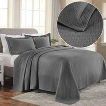 Solitaire Jacquard Matelassé Cotton Diamond Solitaire Bedspread Set - Bedspread by Superior