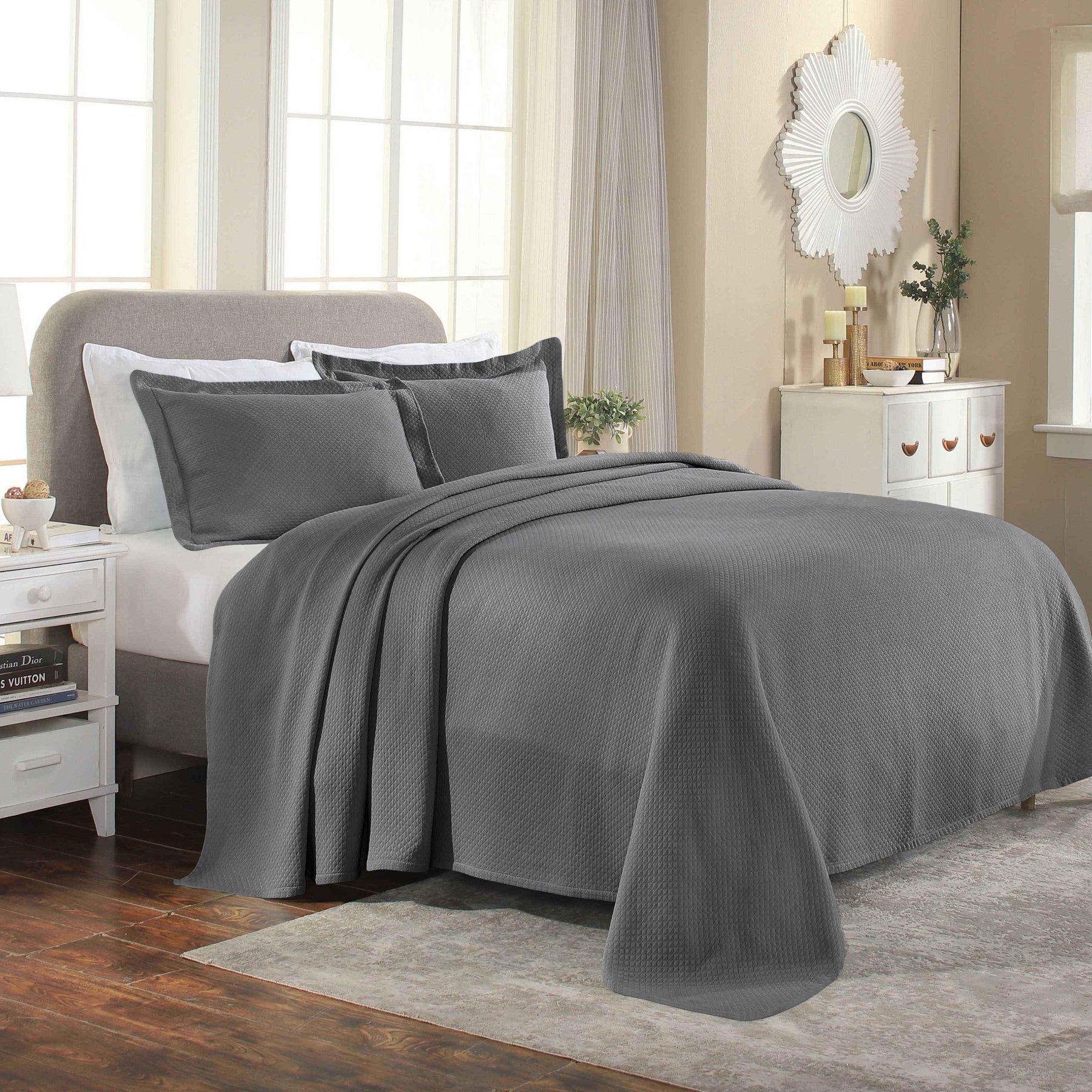 Solitaire Jacquard Matelassé Cotton Diamond Solitaire Bedspread Set - Bedspread by Superior