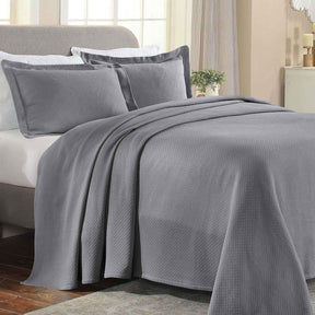 Solitaire Jacquard Matelassé Cotton Diamond Solitaire Bedspread Set - Bedspread by Superior