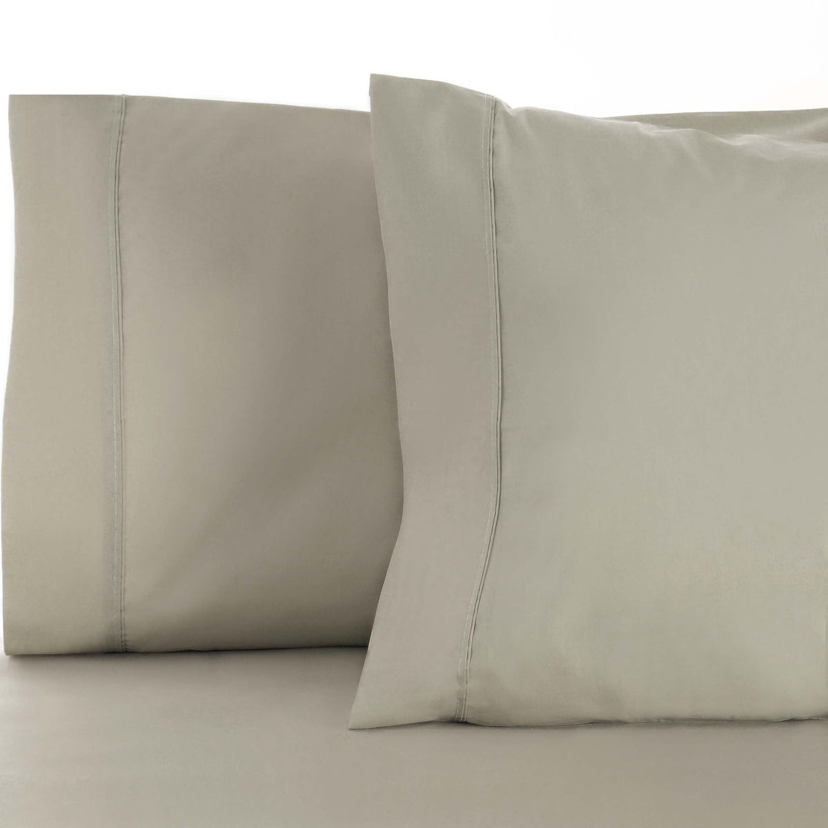 600 Thread Count Pillowcases Cotton Blend Solid Pillowcase Set - Pillowcases by Superior