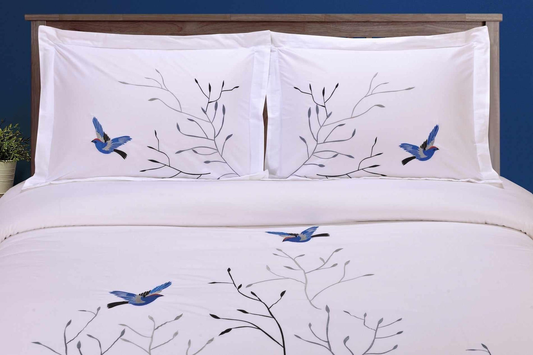 Embroidered Swallow and Floral Cotton Duvet Cover Set - Duvet Cover Set by Superior