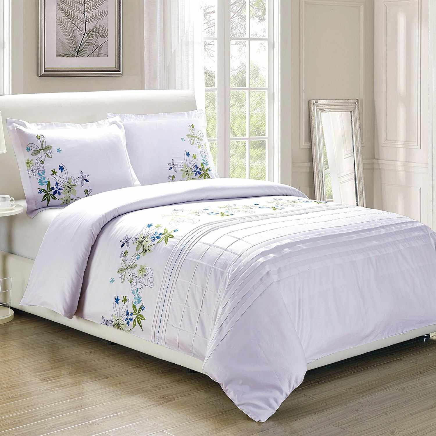 Spring Blooms Cotton Floral Embroidered Traditional Duvet Cover Set - by Superior